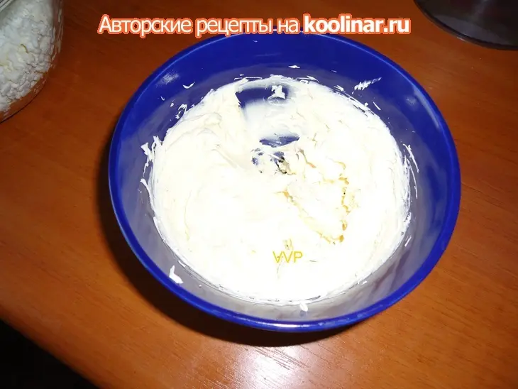 Творожный десерт со смородиной: шаг 2