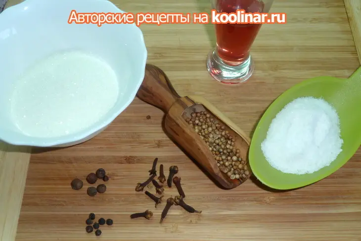 Капуста, маринованная с морковью и кориандром: шаг 1