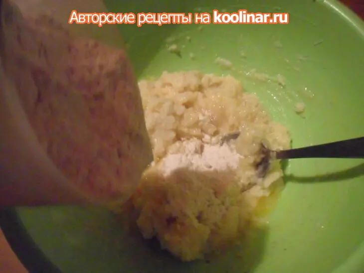 Картофельные лепёшки с патэ из сливочного масла с зернёным творогом: шаг 3
