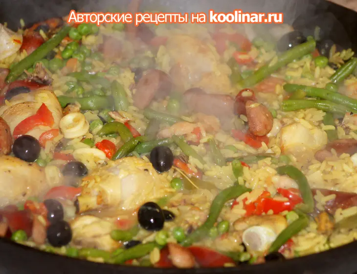 Паэлья с куриными ножками, морепродуктами и зеленым горошком: шаг 2