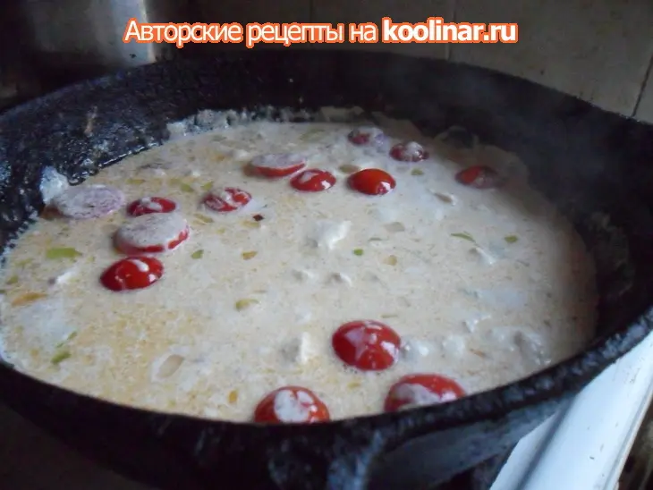 Паста с куриными фрикадельками в томатных сливках: шаг 5