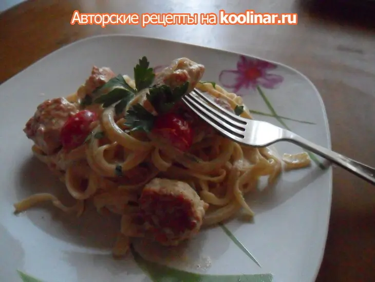 Паста с куриными фрикадельками в томатных сливках: шаг 9