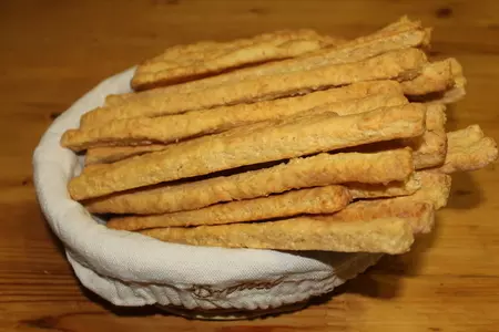 Сырные палочки: шаг 1