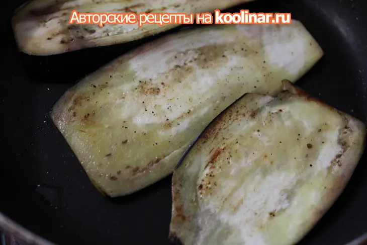 Куриные грудки запеченные с баклажанами и моцареллой: шаг 1
