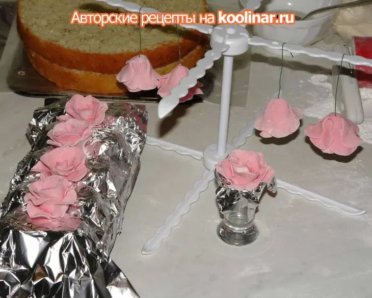 Торт "розовые розы": шаг 7