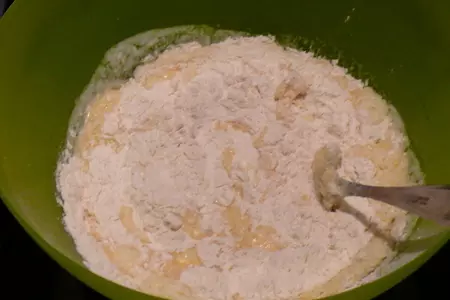Пирог с начинкой из мяса и шпината.: шаг 4