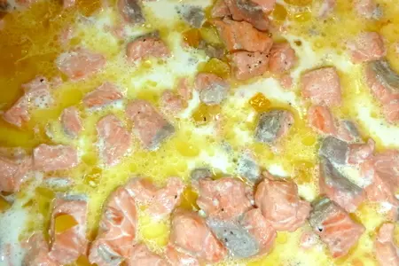 Ладья из сибаса, фаршированная  сырно-сливочным суфле с форелью (готовимся к новому году): шаг 10