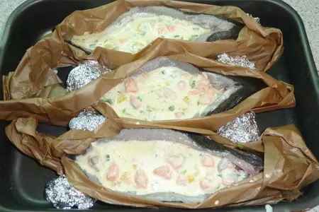 Ладья из сибаса, фаршированная  сырно-сливочным суфле с форелью (готовимся к новому году): шаг 15