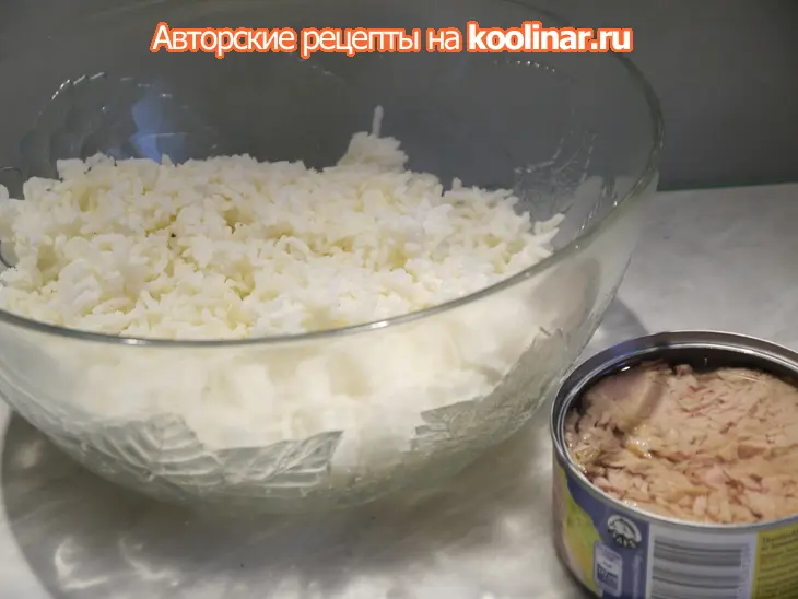 Рисовый салат с тунцом: шаг 1