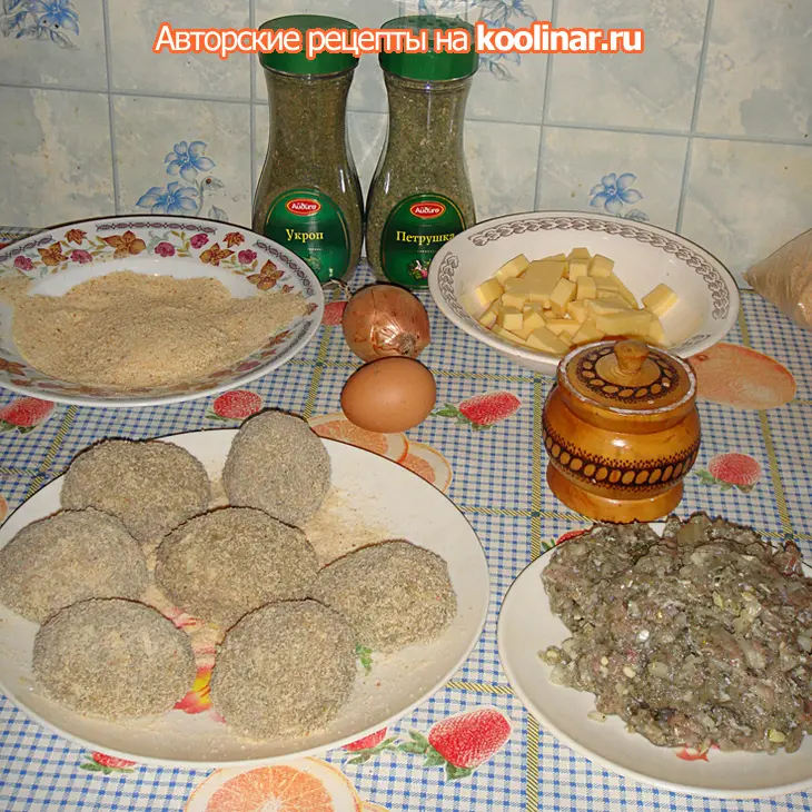 Котлеты с сырной начинкой: шаг 2