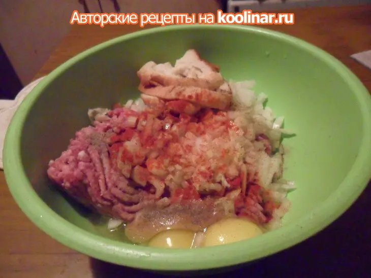 Мясной хлебец с помидорками черри: шаг 2