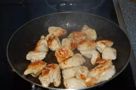 Запеканка из картофеля с индейкой и шпинатом.: шаг 2