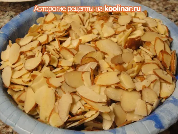 Осьминоги с чесноком в миндальном соусе по испански: шаг 2