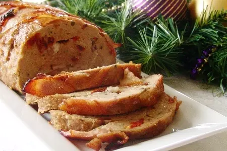 Индюшиный рулет с беконом, сушеными томатами и каперсами: шаг 8