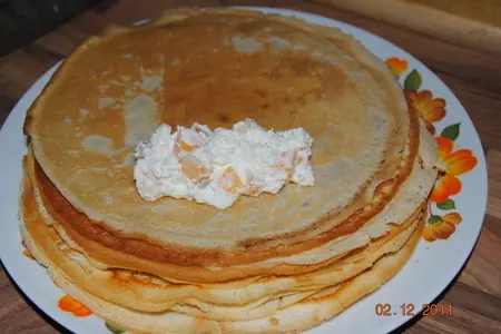 Блинчики с творогом,печеным яблоком и хурмой: шаг 3