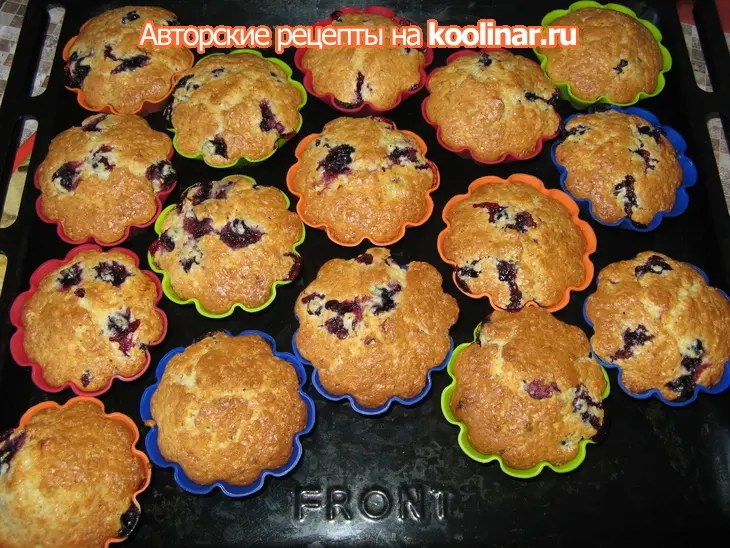 Маффин со свежими ягодами: шаг 1