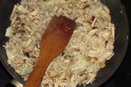 Курица фаршированная блинами.: шаг 3