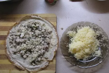Курица фаршированная блинами.: шаг 4