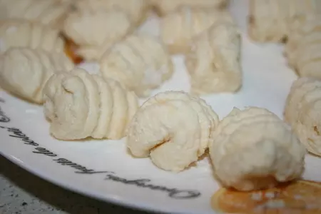 Ньокки из творога с клубничным соусом: шаг 5