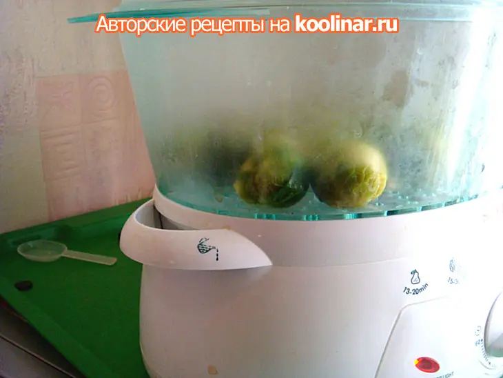 Брюссельская капуста в сливочном соусе с чесноком: шаг 2