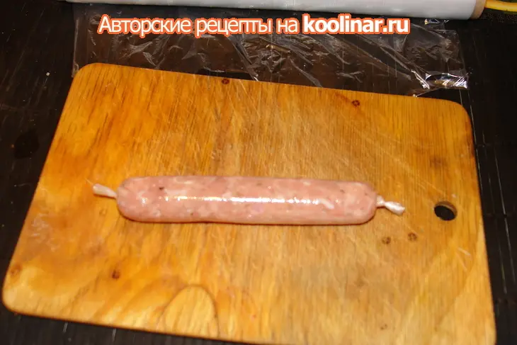 Куриная колбаса с двумя соусами: шаг 5