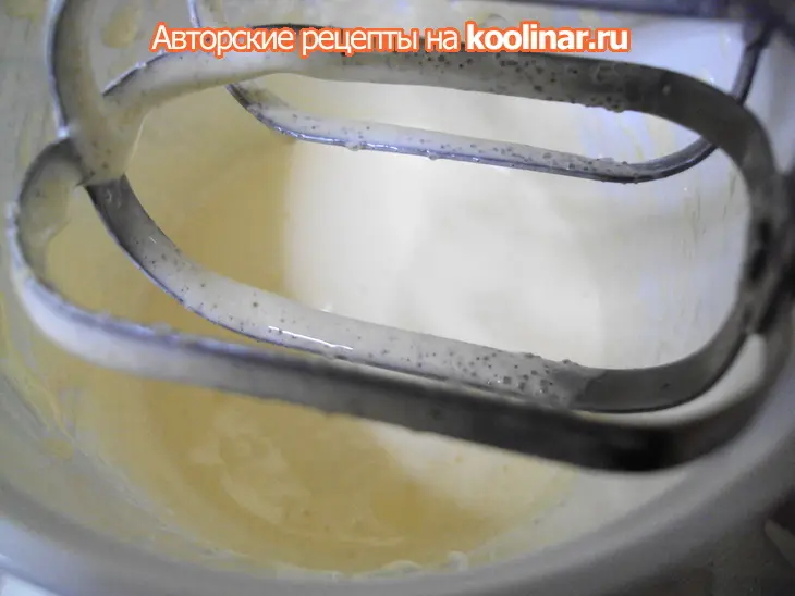 Шоколадные маффины в белой шубке: шаг 2