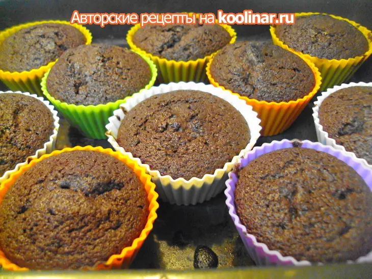 Шоколадные маффины в белой шубке: шаг 7