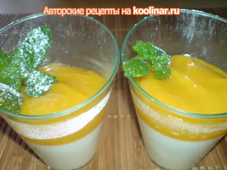 Кокосовая панна котта с манговым пюре: шаг 4