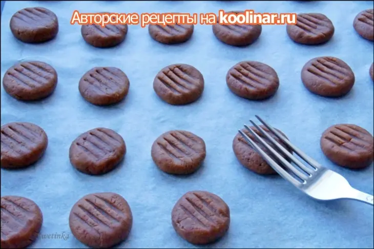 Печенье песочное с кремом из халвы «раз печенька, два печенька…пять»: шаг 3