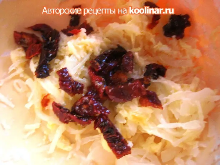 Лепешка с луком и вялеными томатами: шаг 3