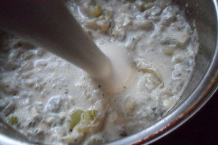 Крем - суп из сельдерея с голубым сыром: шаг 8
