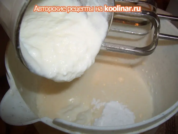 Орехово-овсяной пирог с ягодами: шаг 6
