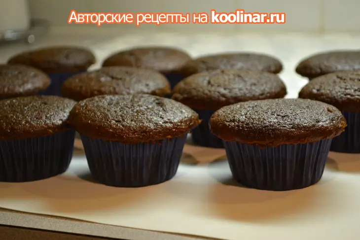 Шоколадные маффины "снежинка": шаг 3