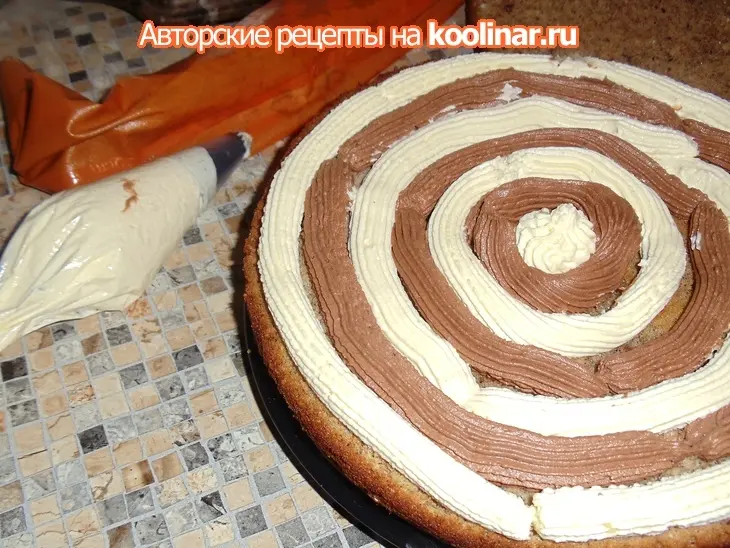 Шахматный торт с орехами и шоколадом: шаг 7