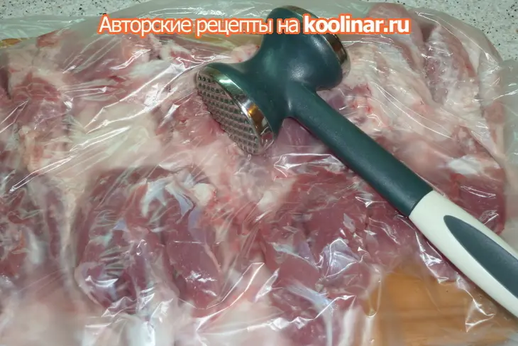 Гранатовый рулет с ароматом розмарина и наршарабом( из рульки): шаг 2