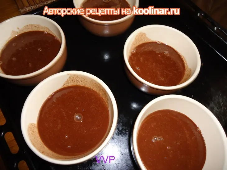 Шоколадно-сливочный десерт: шаг 2