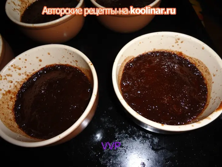 Шоколадно-сливочный десерт: шаг 3