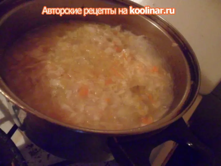 Щи из квашеной капусты с картофелем "отцовские": шаг 4
