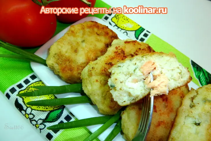 Пестрые рыбно - сливочные котлеты, невероятно нежные: шаг 9