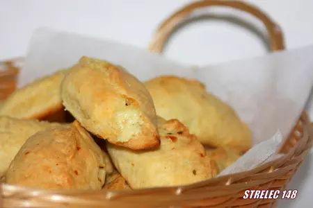 Пирожки из творожного теста с 2-мя начинками (простые и очень вкусные).: шаг 9