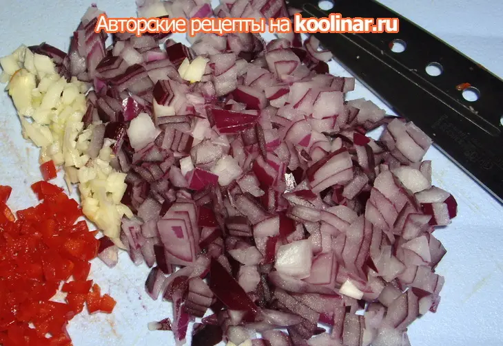 Восточный овощной салат с вкуснейшим арахисовым соусом: шаг 3