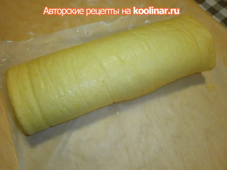 Закусочный рулет "рождественское полено": шаг 3