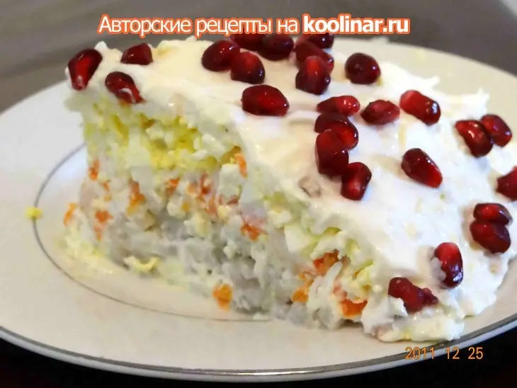 Новогодний салат "селедка под гранатовой шубкой": шаг 4