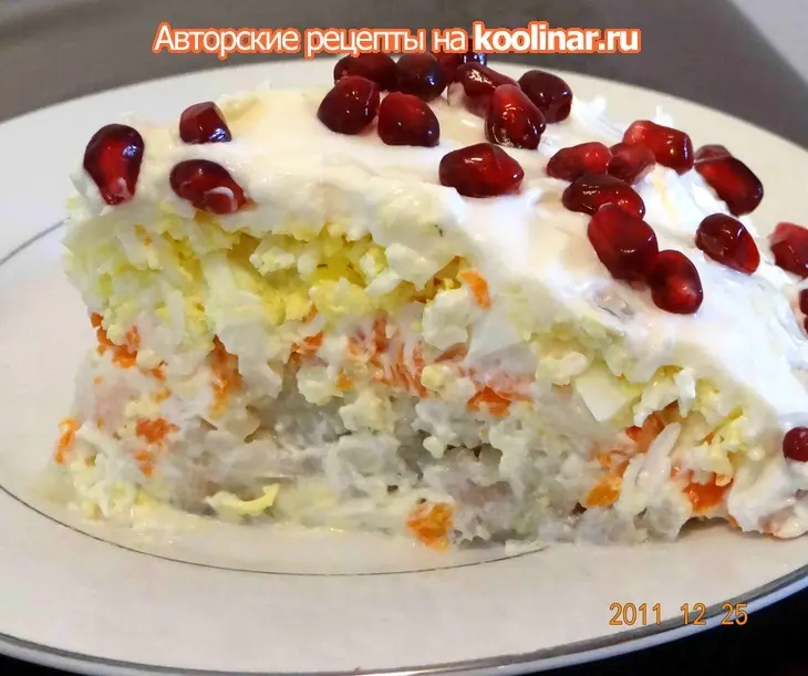 Новогодний салат "селедка под гранатовой шубкой": шаг 5