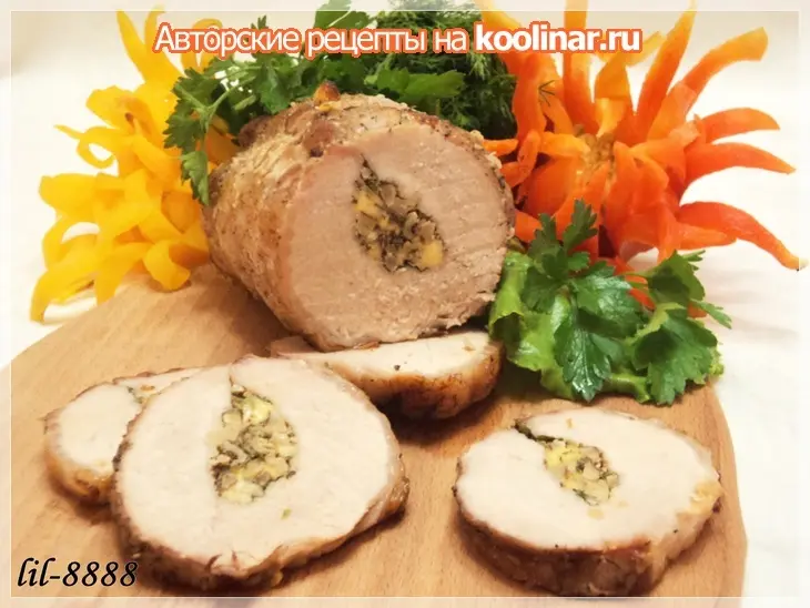 Корейка, фаршированная сыром, орехами и зеленью.: шаг 5