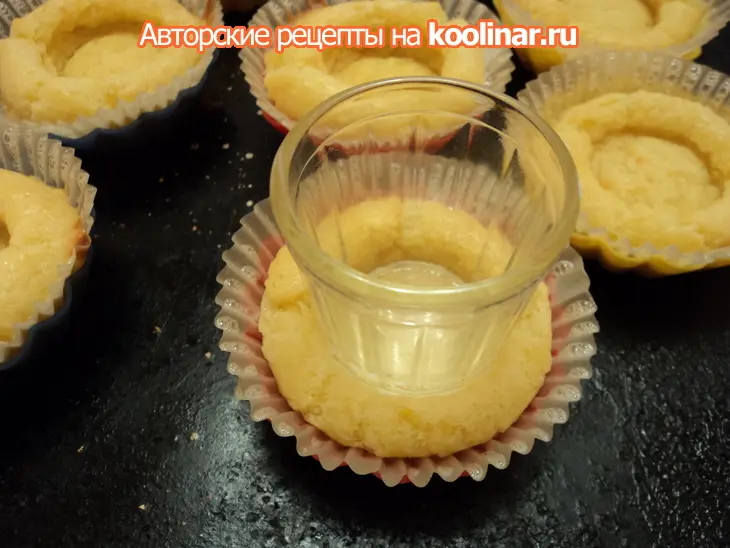 Тарталетки с творожным кремом и красной рыбой, и цветок из перца для ларисы laralaram: шаг 1