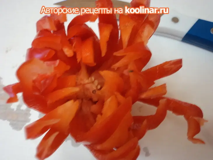Тарталетки с творожным кремом и красной рыбой, и цветок из перца для ларисы laralaram: шаг 5