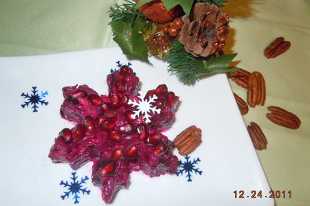Новогодний салат рубиновая снежинка ( идея оформления): шаг 1