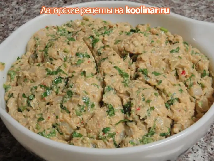 Пхали из капустных листьев: шаг 7