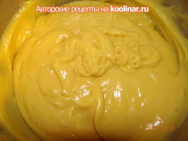 Заварные пирожные "лебединая семья": шаг 1